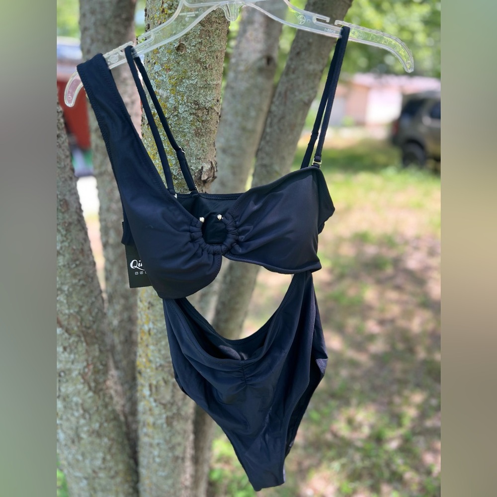 Qinsen off shoulder Black One-Piece Swimsuit